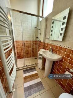 En Suite 2