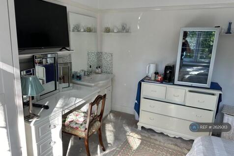 1st Floor Bedroom