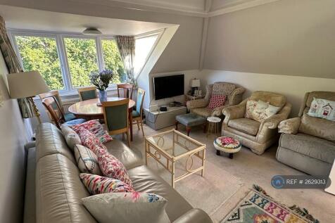 Apt Living Space