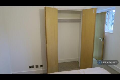Large Ensuite Room