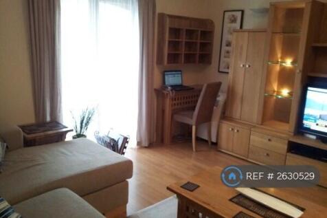 Well Furnished In Modern Solid Oak Furniture