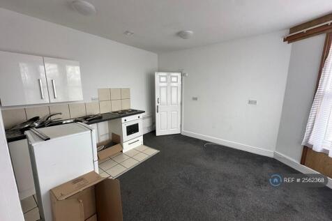 Kitchen / Studio
