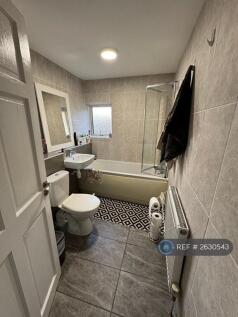 First Floor Bathroom Suite