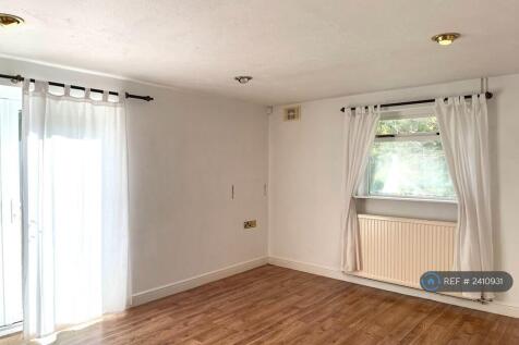 Studio Room To Annexe