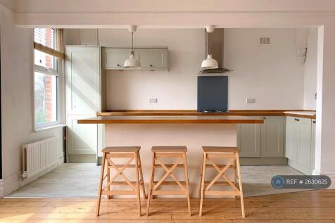 Kitchen / Living Space