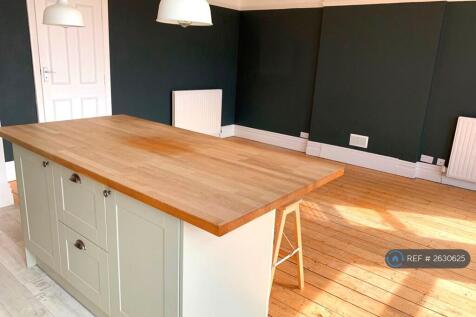 Kitchen / Living Space