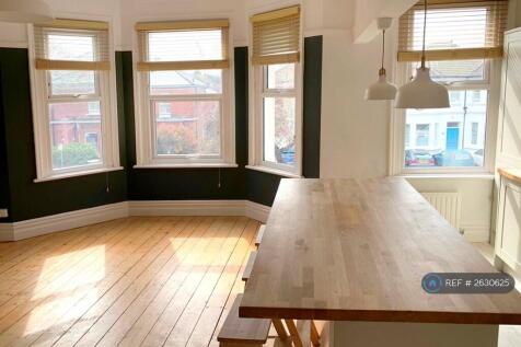 Kitchen / Living Space