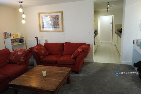 Living Room (3)