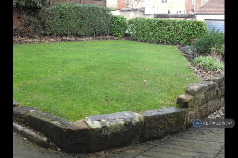Private Well Maintained Rear Garden