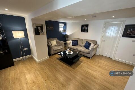 Lounge (When Furnished)