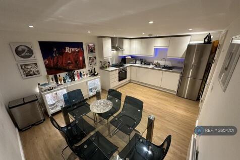 Kitchen (When Furnished)