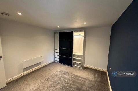 Master Bedroom (Unfurnished)