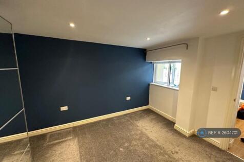 Master Bedroom (Unfurnished)