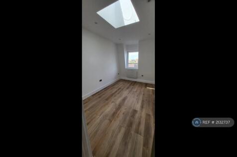 Flat 6b - Second Bedroom