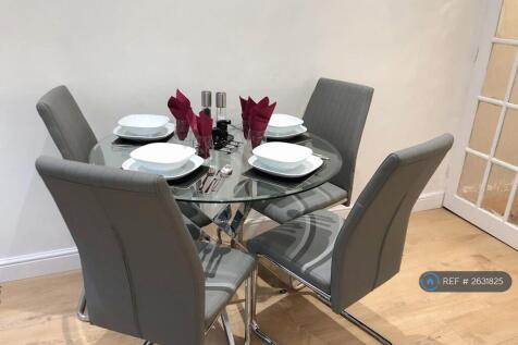 Kitchen Dining Table &amp; Chairs