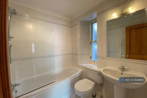 Bath/Shower Room