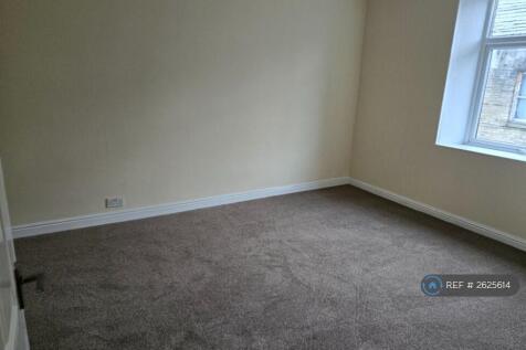 Large Main Bedroom