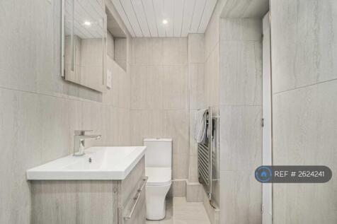 Shower And Wc - Bathroom 3