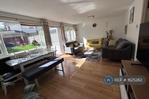 Living Room Pic 1