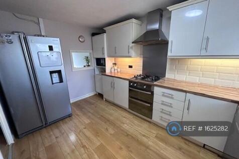 Kitchen Pic 2
