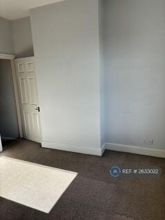 Large Light Front Bedroom