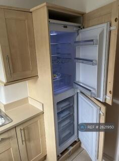 Integral Fridge Freezer