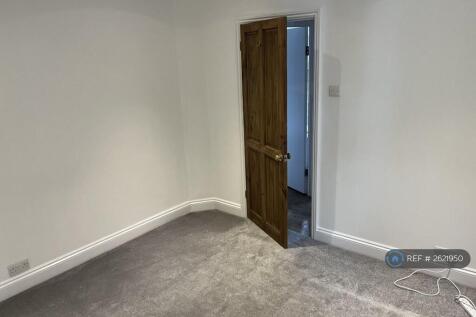 Bedroom 2/Office