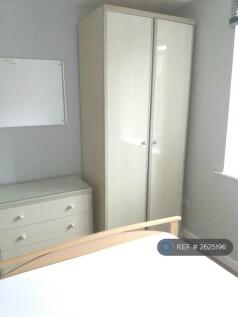 Bedroom With Good Storage