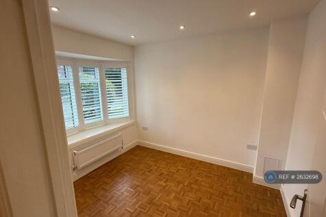 Ground Floor Study/Bedroom 4