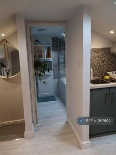 Kitchen, Bathroom &amp; Entrance Stairs 
