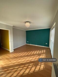 Living Room (2)