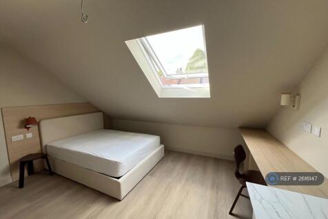 Each Room Has 40inch Smart Tv