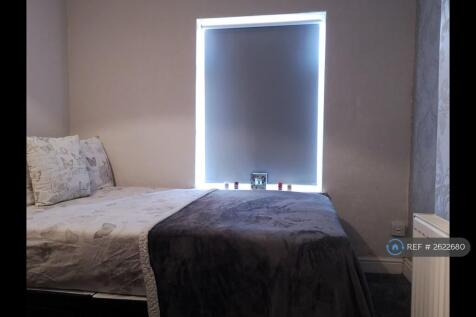 Room 4 Room With Under Bed Storage - Let