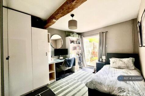 Bedroom/Study