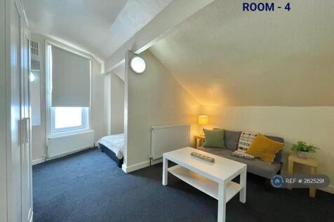 Room 4 - Living Area