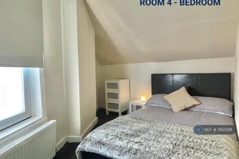 Room 4 - Bedroom