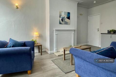 Own Lounge With Kitchenette