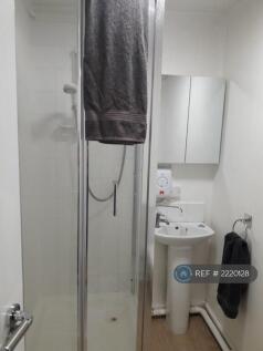 Bathroom/Shower