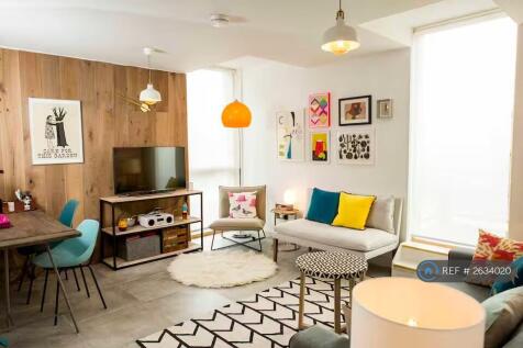 Living Space / Diner / Kitchen