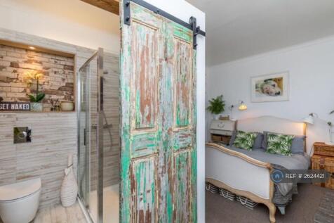 Master En-Suite