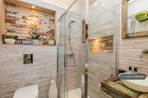 Master En-Suite
