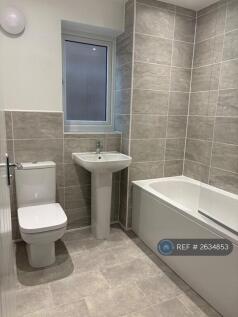 Main Bathroom 