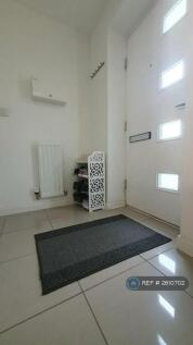 Entrance/Hallway
