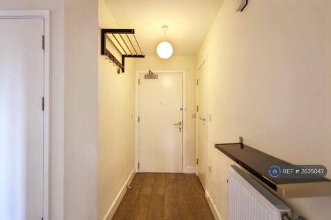 Hallway With 2 Storage Cupboards