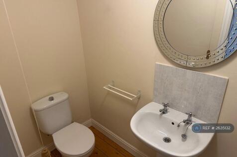 2nd Floor Shower