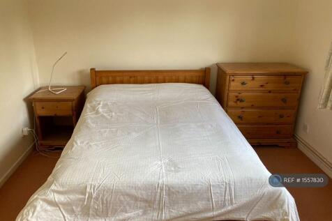 Large Bedroom