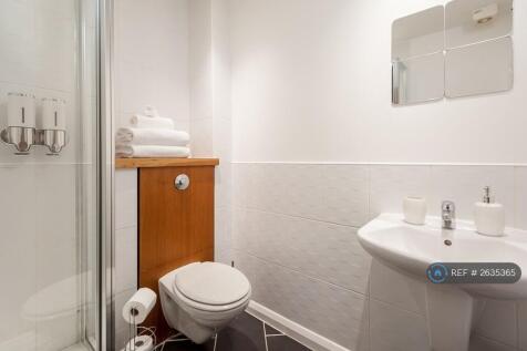 Family Shower Room