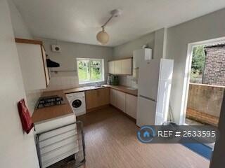 Kitchen With Access To Shared Garden