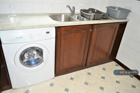 Kitchen Fittings View 1