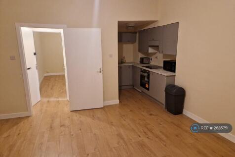 Living Room &amp; Kitchen
